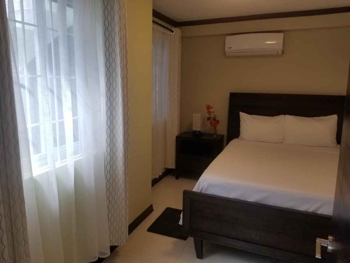 Inn The Town Порт-Антонио Экстерьер фото